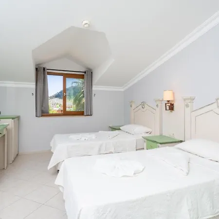 בית נופש Asli Paradise *