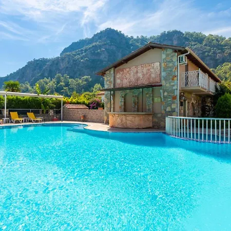 בית נופש Asli Paradise